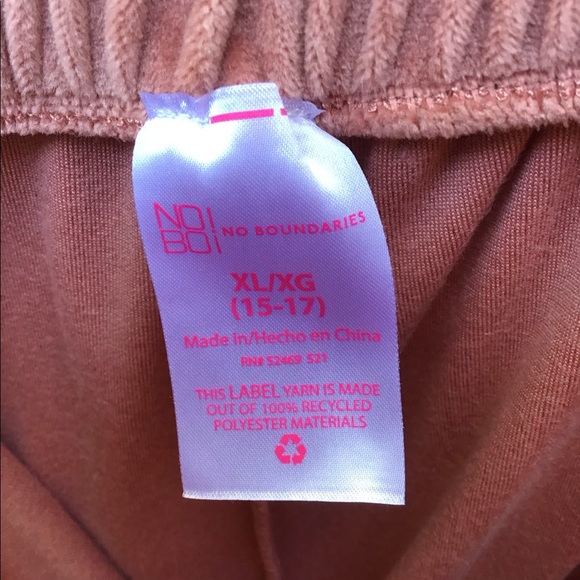 No Boundaries Velour Jogging Set - Picture 4 of 13